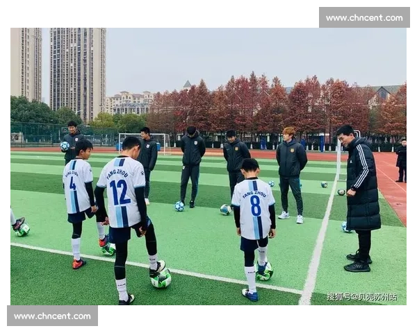 聚焦足球行业线下推广创新路径与市场拓展策略研究路径实践探索论